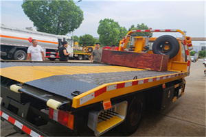 西峰区附近拖车电话号码服务